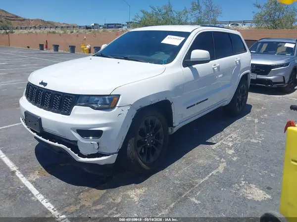 1C4RJFAG0JC122277 2018 JEEP GRAND CHEROKEE - Image 2