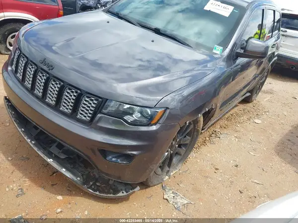 1C4RJFAG0JC123297 2018 JEEP GRAND CHEROKEE - Image 2
