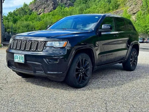 1C4RJFAG0JC139919 2018 JEEP GRAND CHEROKEE - Image 2