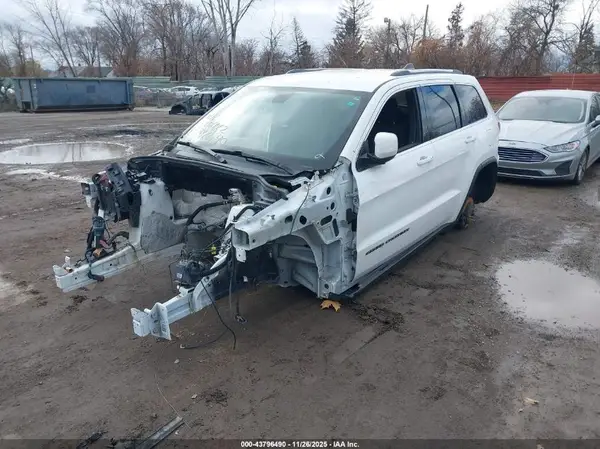 1C4RJFAG0JC156882 2018 JEEP GRAND CHEROKEE - Image 2