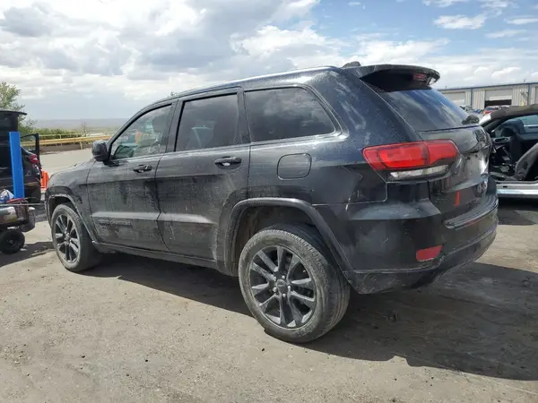 1C4RJFAG0JC157028 2018 JEEP GRAND CHEROKEE - Image 2