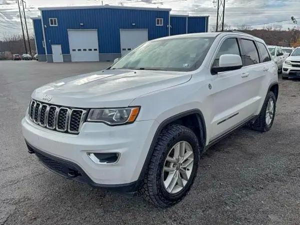 1C4RJFAG0JC231015 2018 JEEP GRAND CHEROKEE - Image 2