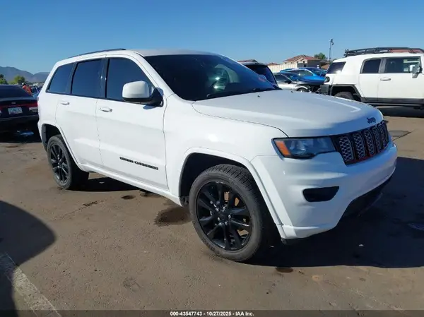 1C4RJFAG0JC266895 2018 JEEP GRAND CHEROKEE