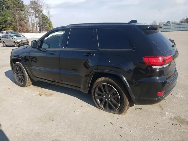 1C4RJFAG0JC273393 2018 JEEP GRAND CHEROKEE - Image 2