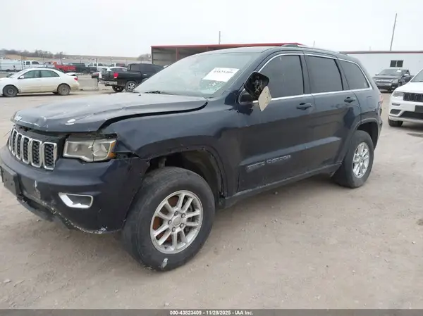 1C4RJFAG0JC288220 2018 JEEP GRAND CHEROKEE - Image 2