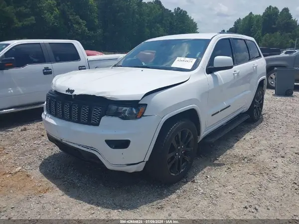 1C4RJFAG0JC293904 2018 JEEP GRAND CHEROKEE - Image 2