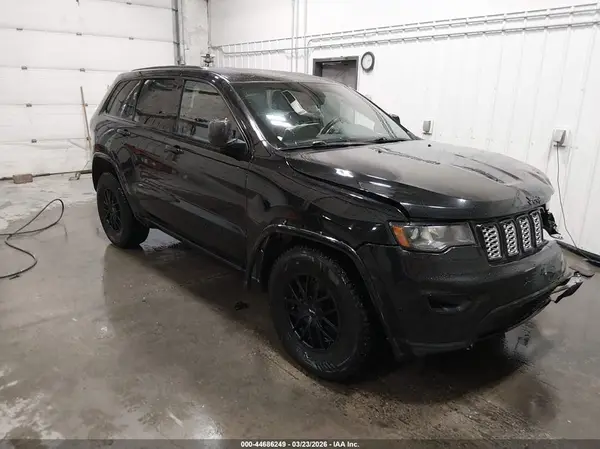 1C4RJFAG0JC331065 2018 JEEP GRAND CHEROKEE - Image 1