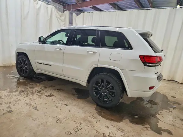 1C4RJFAG0JC351350 2018 JEEP GRAND CHEROKEE - Image 2