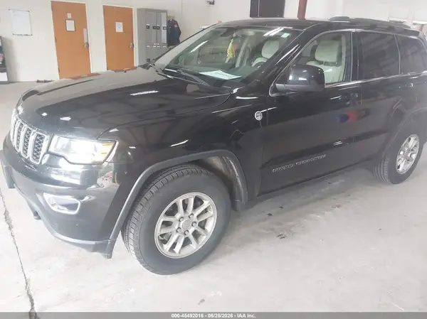 1C4RJFAG0JC373641 2018 JEEP GRAND CHEROKEE - Image 2