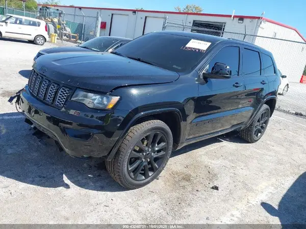 1C4RJFAG0JC378516 2018 JEEP GRAND CHEROKEE - Image 2