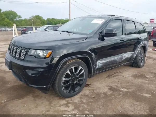 1C4RJFAG0JC420683 2018 JEEP GRAND CHEROKEE - Image 2