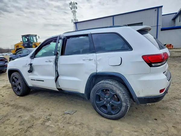 1C4RJFAG0JC420893 2018 JEEP GRAND CHEROKEE - Image 2