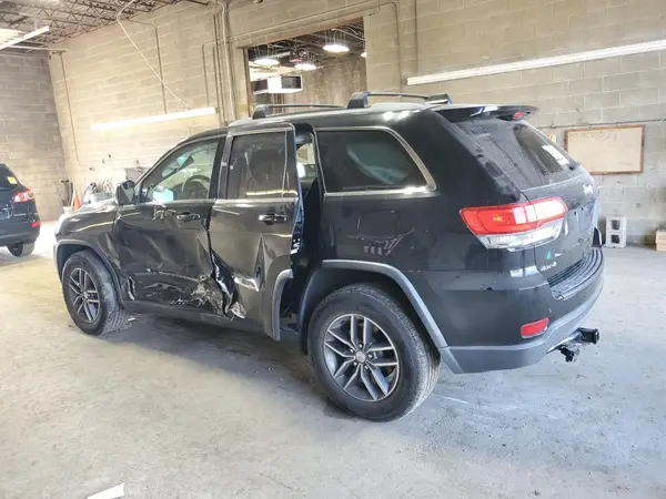 1C4RJFAG0JC432199 2018 JEEP GRAND CHEROKEE - Image 2