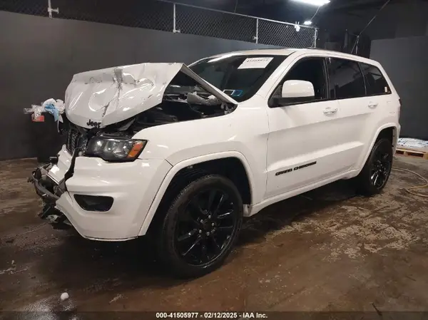 1C4RJFAG0KC529081 2019 JEEP GRAND CHEROKEE - Image 2