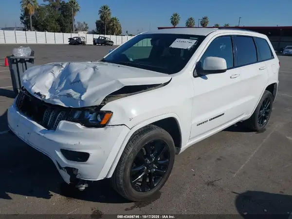 1C4RJFAG0KC545751 2019 JEEP GRAND CHEROKEE - Image 2