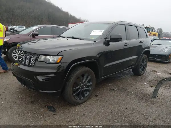 1C4RJFAG0KC692863 2019 JEEP GRAND CHEROKEE - Image 2