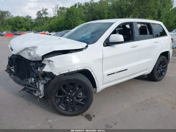 1C4RJFAG0LC225766 2020 JEEP GRAND CHEROKEE - Image 2