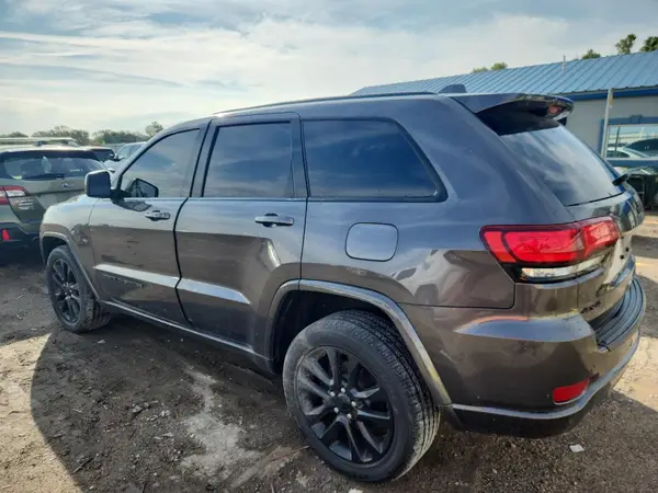 1C4RJFAG0MC586366 2021 JEEP GRAND CHEROKEE - Image 2