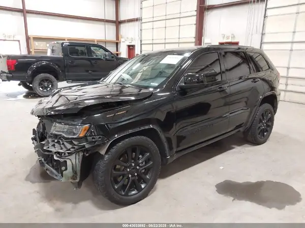 1C4RJFAG0MC653063 2021 JEEP GRAND CHEROKEE - Image 2