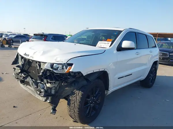 1C4RJFAG1HC701689 2017 JEEP GRAND CHEROKEE - Image 2
