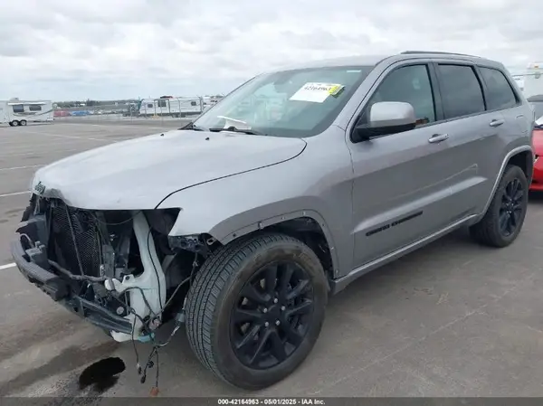 1C4RJFAG1HC701921 2017 JEEP GRAND CHEROKEE - Image 2