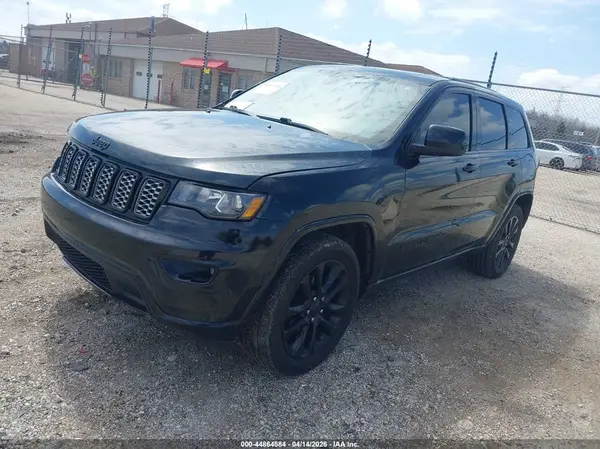 1C4RJFAG1HC733753 2017 JEEP GRAND CHEROKEE - Image 2