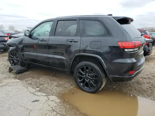 1C4RJFAG1HC744624 2017 JEEP GRAND CHEROKEE - Image 2