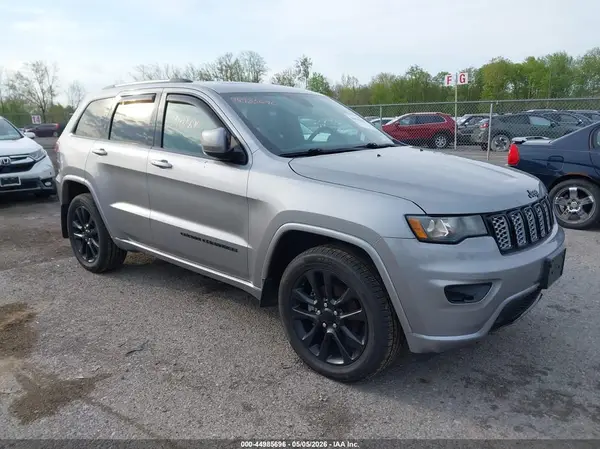 1C4RJFAG1HC745112 2017 JEEP GRAND CHEROKEE - Image 1