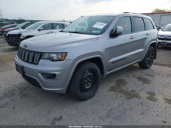 1C4RJFAG1HC745112 2017 JEEP GRAND CHEROKEE - Image 2