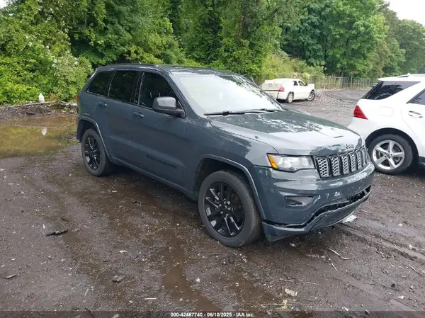 1C4RJFAG1HC750262 2017 JEEP GRAND CHEROKEE - Image 1