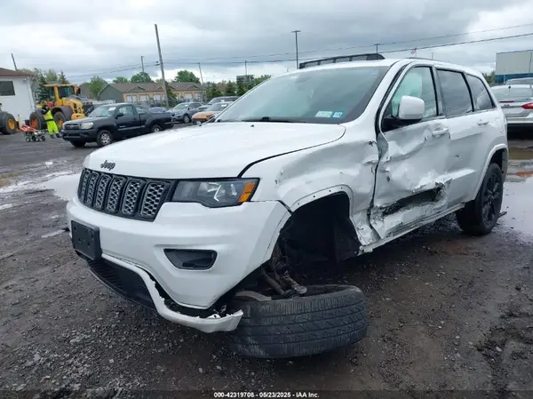 1C4RJFAG1HC758507 2017 JEEP GRAND CHEROKEE - Image 2