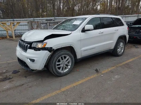 1C4RJFAG1HC793256 2017 JEEP GRAND CHEROKEE - Image 2