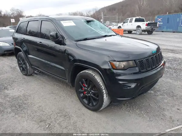 1C4RJFAG1HC815269 2017 JEEP GRAND CHEROKEE - Image 1