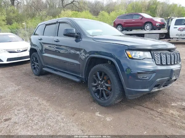 1C4RJFAG1HC840477 2017 JEEP GRAND CHEROKEE - Image 1