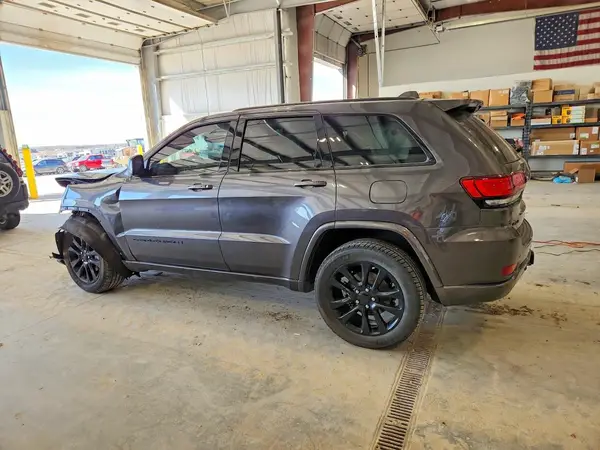 1C4RJFAG1HC875780 2017 JEEP GRAND CHEROKEE - Image 2