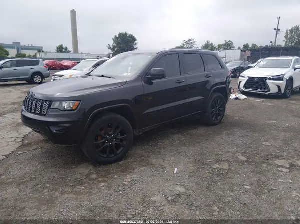 1C4RJFAG1HC886147 2017 JEEP GRAND CHEROKEE - Image 2