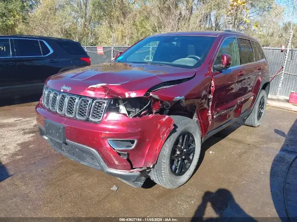 1C4RJFAG1HC889954 2017 JEEP GRAND CHEROKEE - Image 2