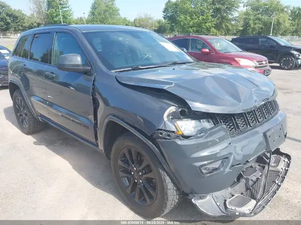 1C4RJFAG1HC895527 2017 JEEP GRAND CHEROKEE - Image 1