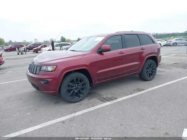 1C4RJFAG1HC927330 2017 JEEP GRAND CHEROKEE - Image 2
