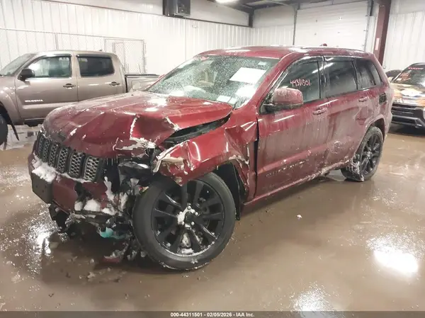 1C4RJFAG1HC929742 2017 JEEP GRAND CHEROKEE - Image 2