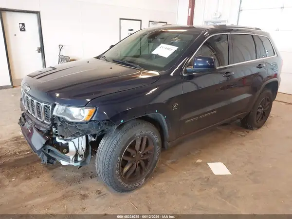 1C4RJFAG1HC963826 2017 JEEP GRAND CHEROKEE - Image 2