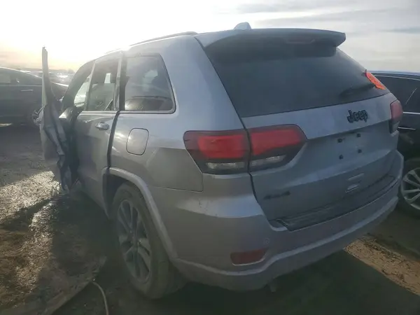 1C4RJFAG1JC123373 2018 JEEP GRAND CHEROKEE - Image 2