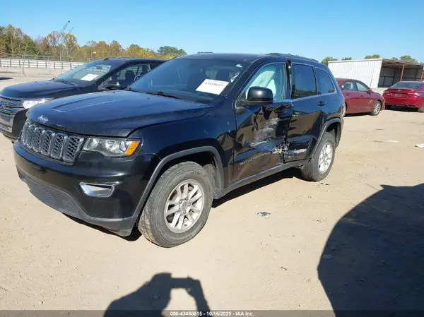1C4RJFAG1JC147950 2018 JEEP GRAND CHEROKEE - Image 2