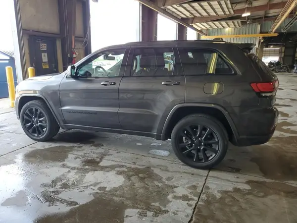 1C4RJFAG1JC157720 2018 JEEP GRAND CHEROKEE - Image 2
