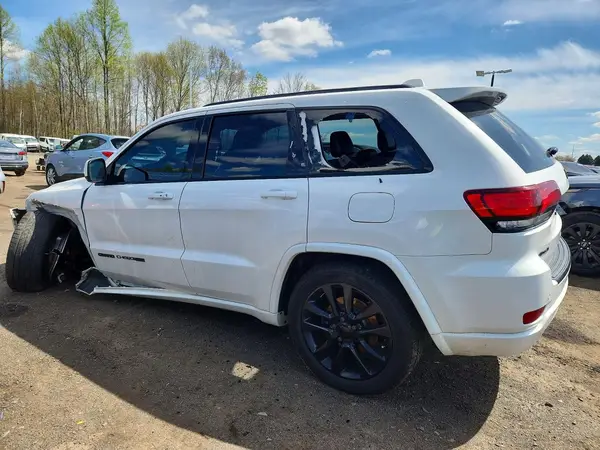 1C4RJFAG1JC173190 2018 JEEP GRAND CHEROKEE - Image 2