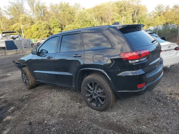 1C4RJFAG1JC227619 2018 JEEP GRAND CHEROKEE - Image 2