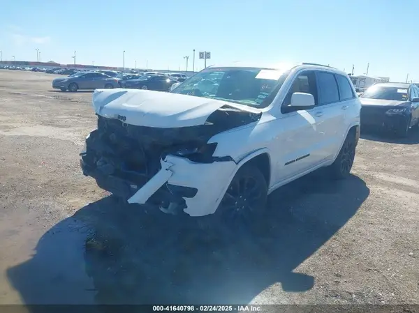 1C4RJFAG1JC360512 2018 JEEP GRAND CHEROKEE - Image 2