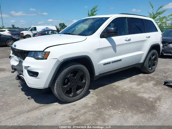 1C4RJFAG1JC373065 2018 JEEP GRAND CHEROKEE - Image 2