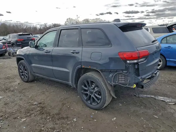 1C4RJFAG1JC389329 2018 JEEP GRAND CHEROKEE - Image 2