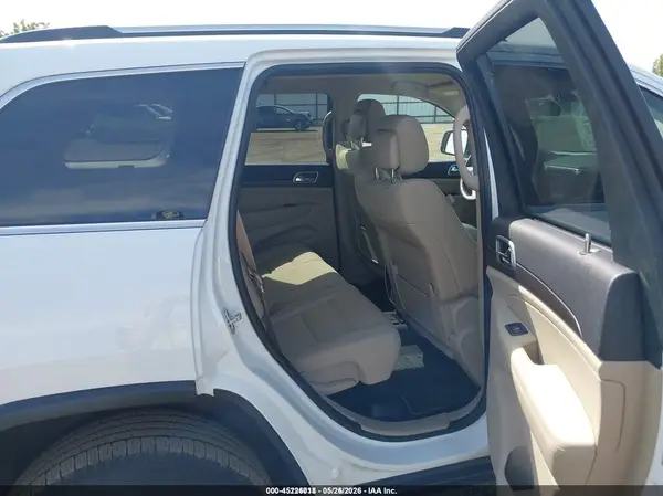 1C4RJFAG1JC405240 2018 JEEP GRAND CHEROKEE - Image 8